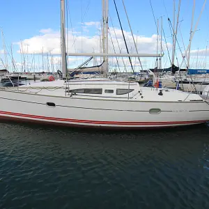 2004 Jeanneau Sun Fast 32i