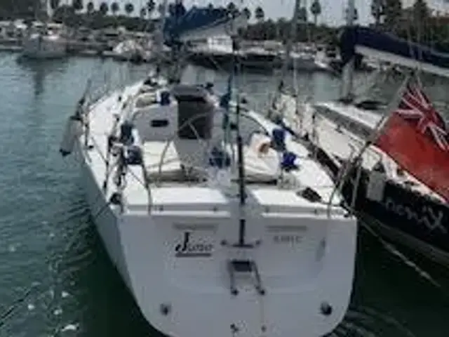 J Boats J 133