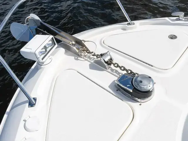 Sea Ray L590 Fly