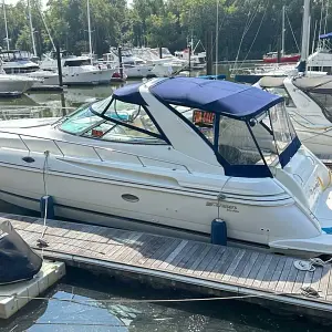 1997 Cruisers Yachts 4270 Esprit