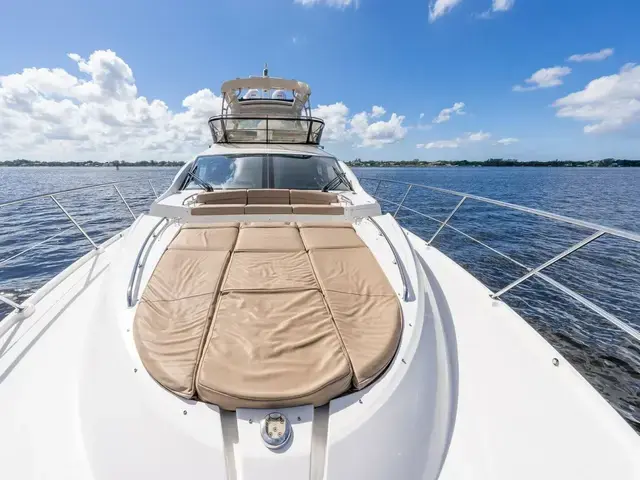 Sea Ray L590 Fly