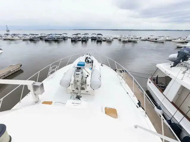 Hatteras 55 Convertible