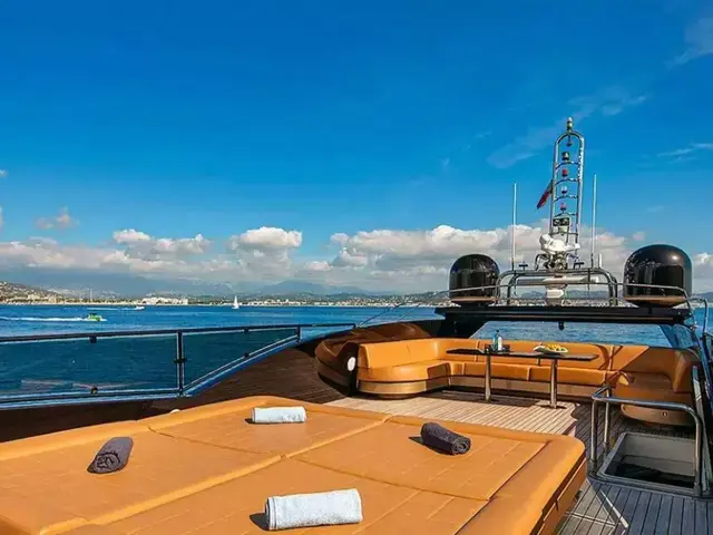 VGB Superyachts 32M