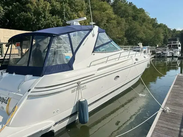 Cruisers Yachts 4270 Esprit