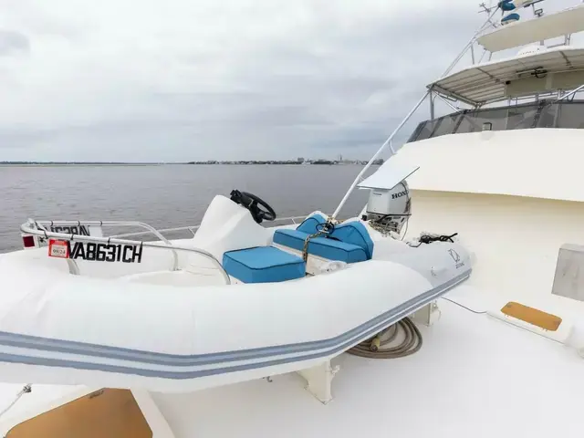 Hatteras 55 Convertible