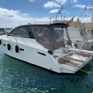 2010 Sealine SC35