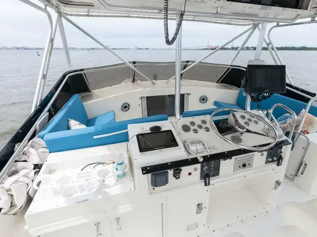 Hatteras 55 Convertible