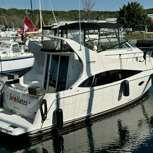 2004 Carver 36 Mariner