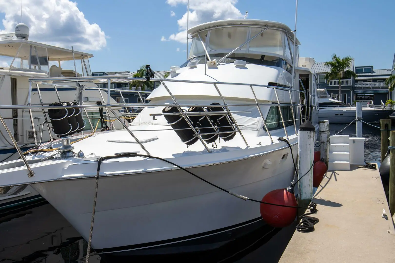 1998 Hatteras 50