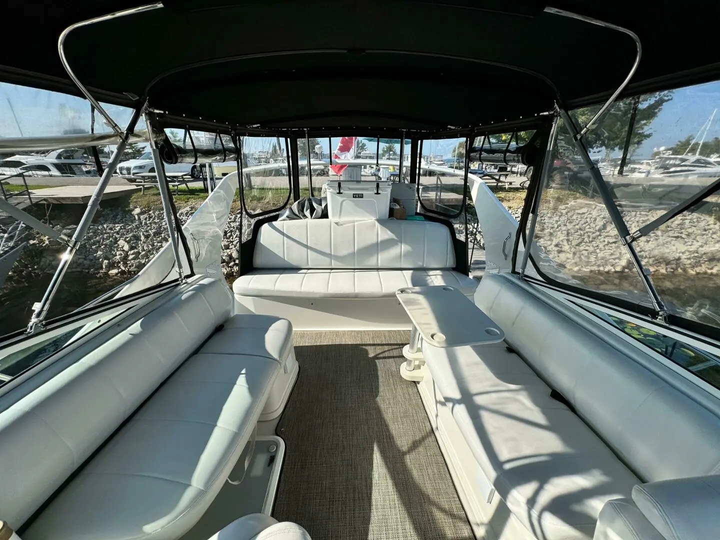 2004 Carver 36 mariner