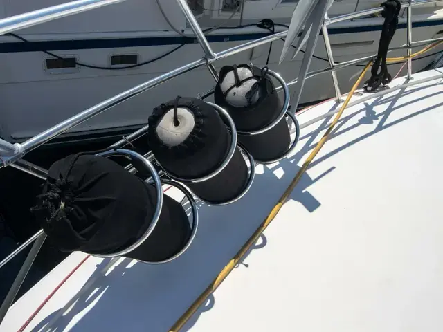 Hatteras 50