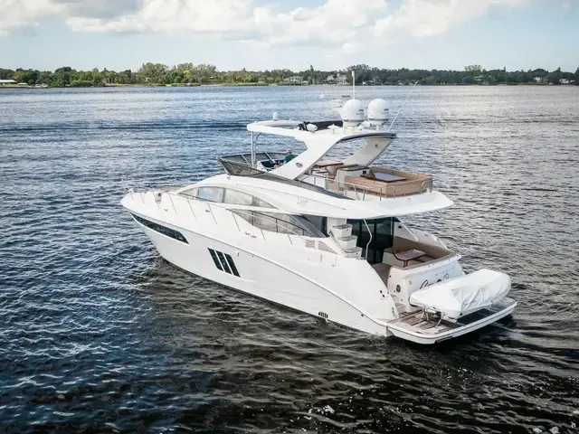 Sea Ray L590 Fly