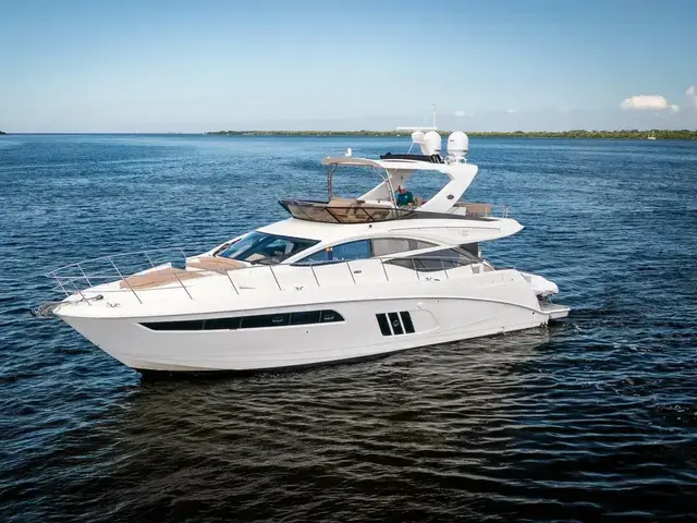 Sea Ray L590 Fly