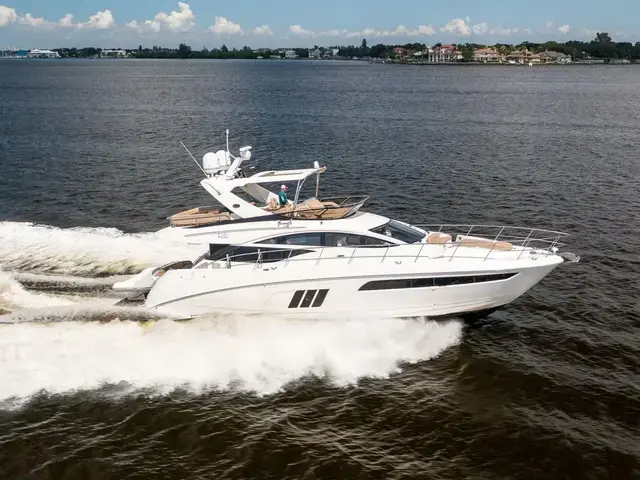 Sea Ray L590 Fly