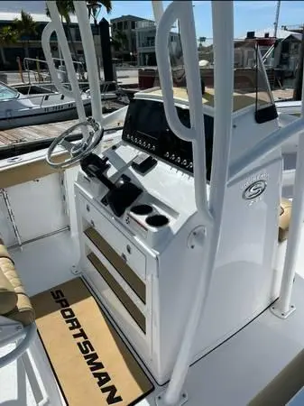 2021 Sportsman heritage 231 center console