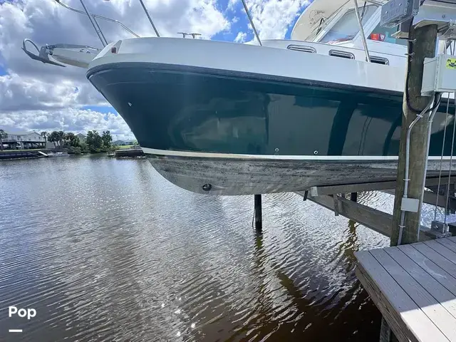 Albin Boats 28 Tournament Express Flush Deck