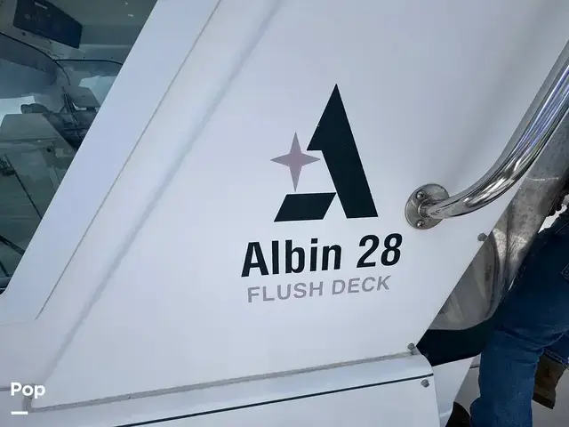 Albin Boats 28 Tournament Express Flush Deck