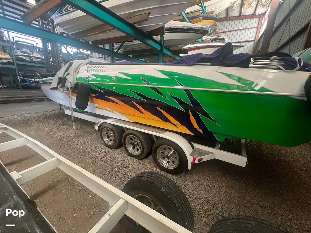 2003 Magic 28 scepter