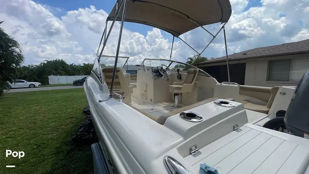 2019 Scout 210 dorado