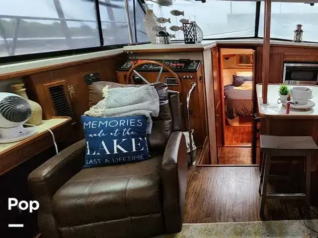 Carver 4207 Aft Cabin