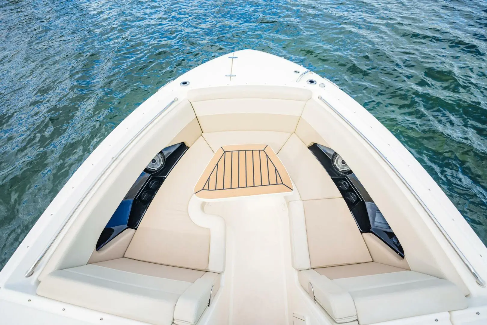 2023 Boston Whaler 280 vantage