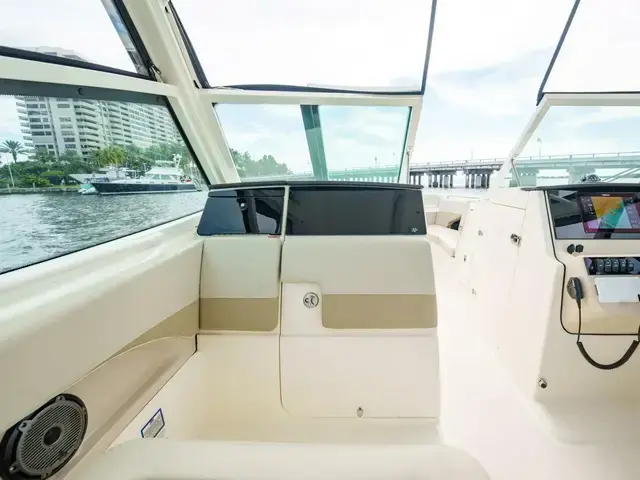 Boston Whaler 280 Vantage