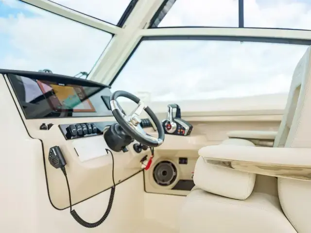 Boston Whaler 280 Vantage