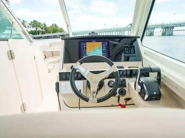 Boston Whaler 280 Vantage