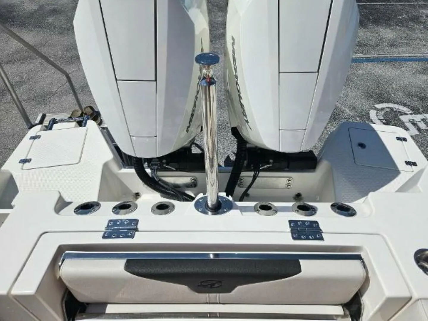 2024 Sailfish 312 cc