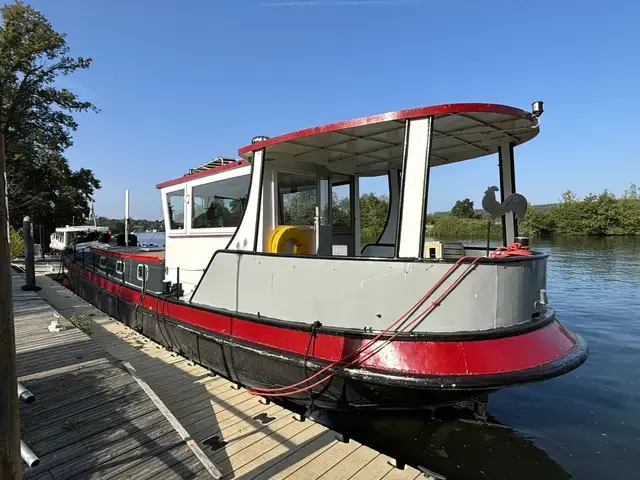 Dutch Barge 17M