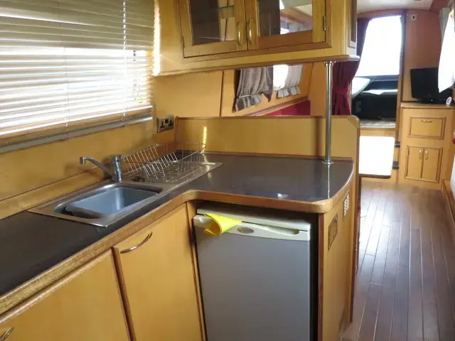 Amber Boats Semi Traditional Stern Narrowboat