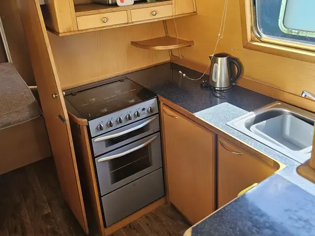 Amber Boats Semi Traditional Stern Narrowboat