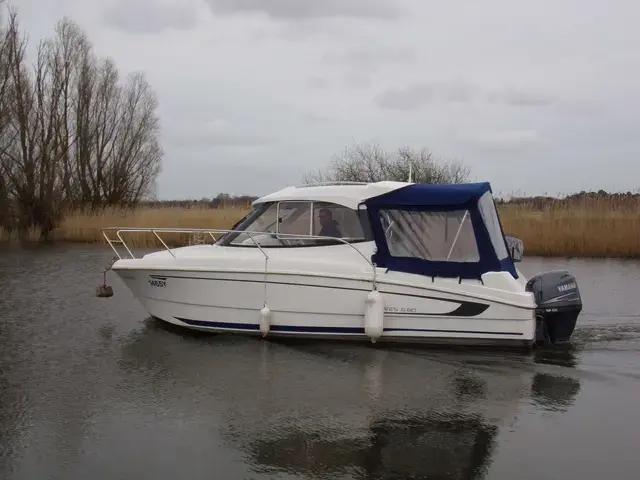 Beneteau Antares 6.80