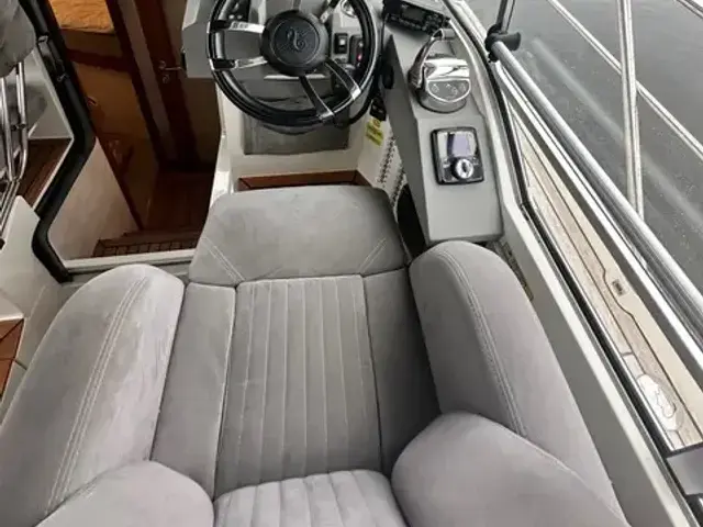 Marex Boats 320 ACC