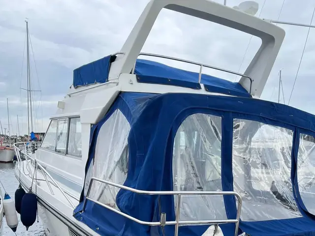 Forbinabåtar Forbina 9001 Flybridge