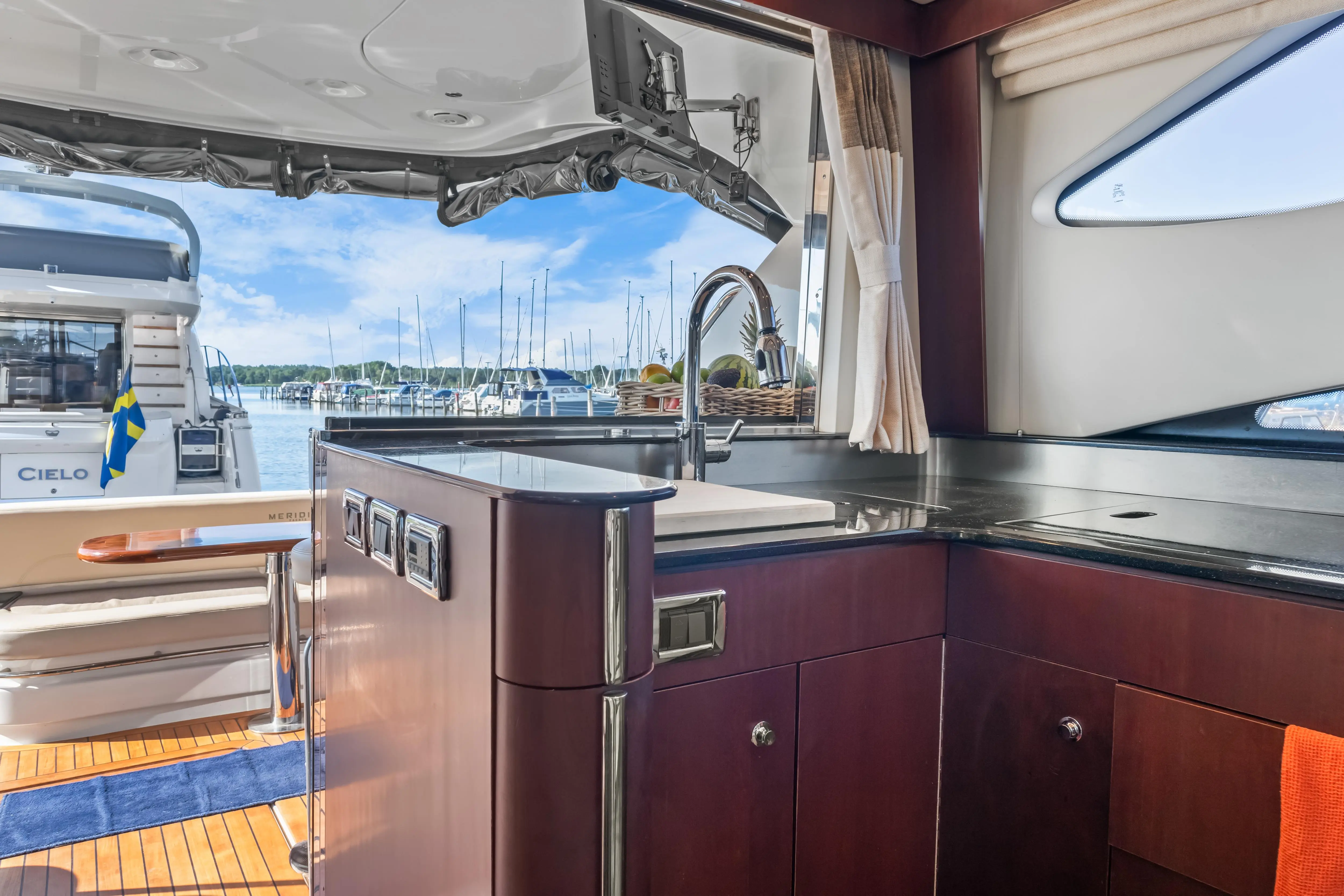 2012 Meridian 541