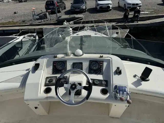 Fairline 41-43