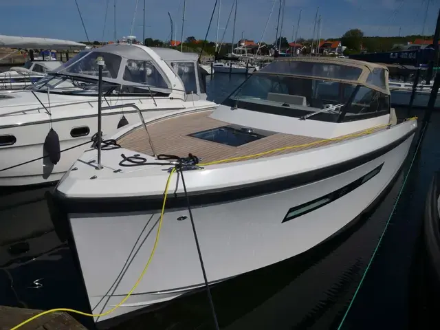 Delta 33 Open