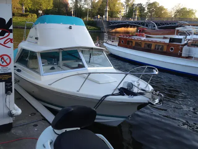 Bertram Fisherman 25