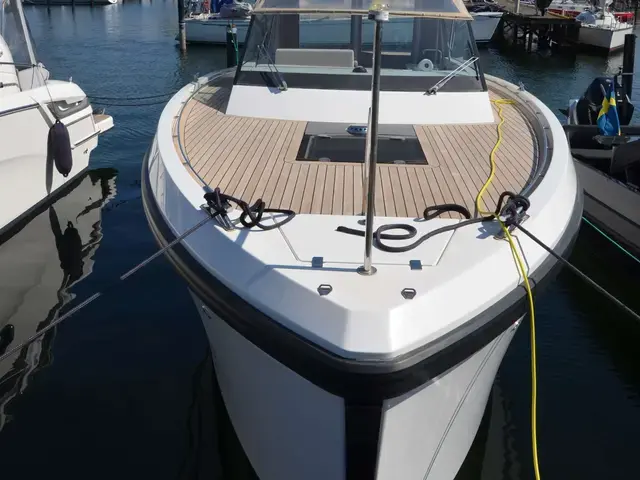 Delta 33 Open