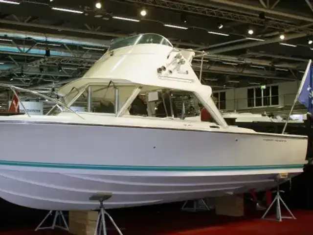 Riva Bertram Fisherman 25