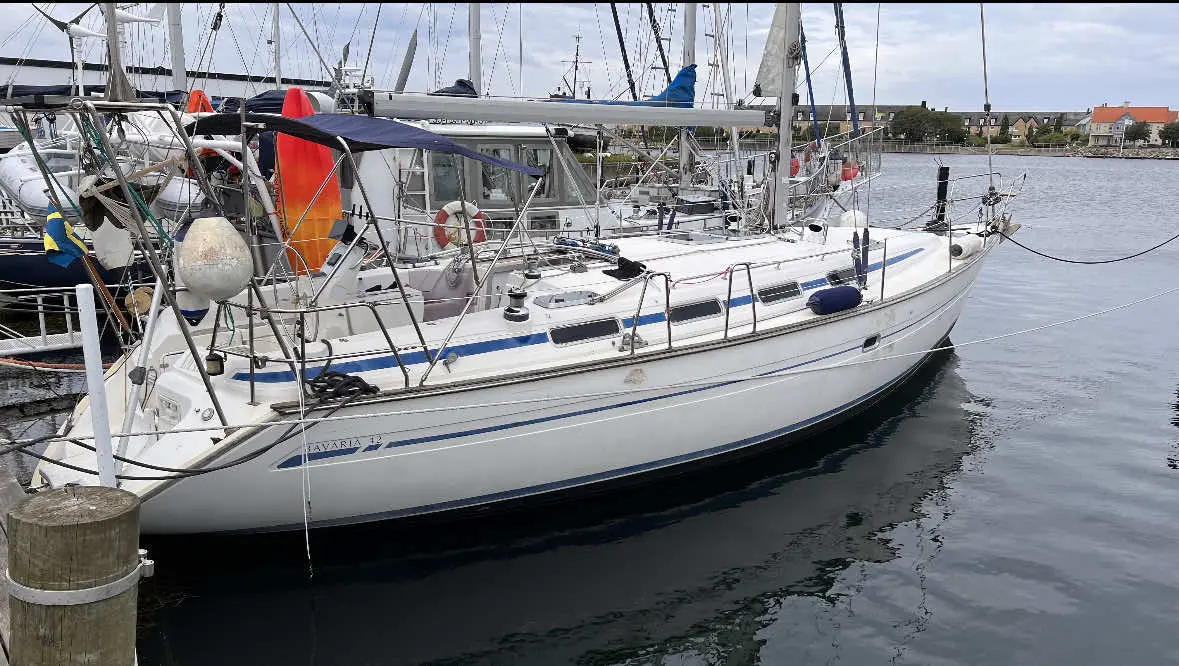 2000 Bavaria 42 cruiser