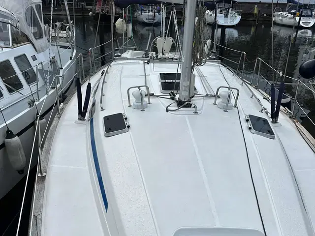 Bavaria 42 CRUISER