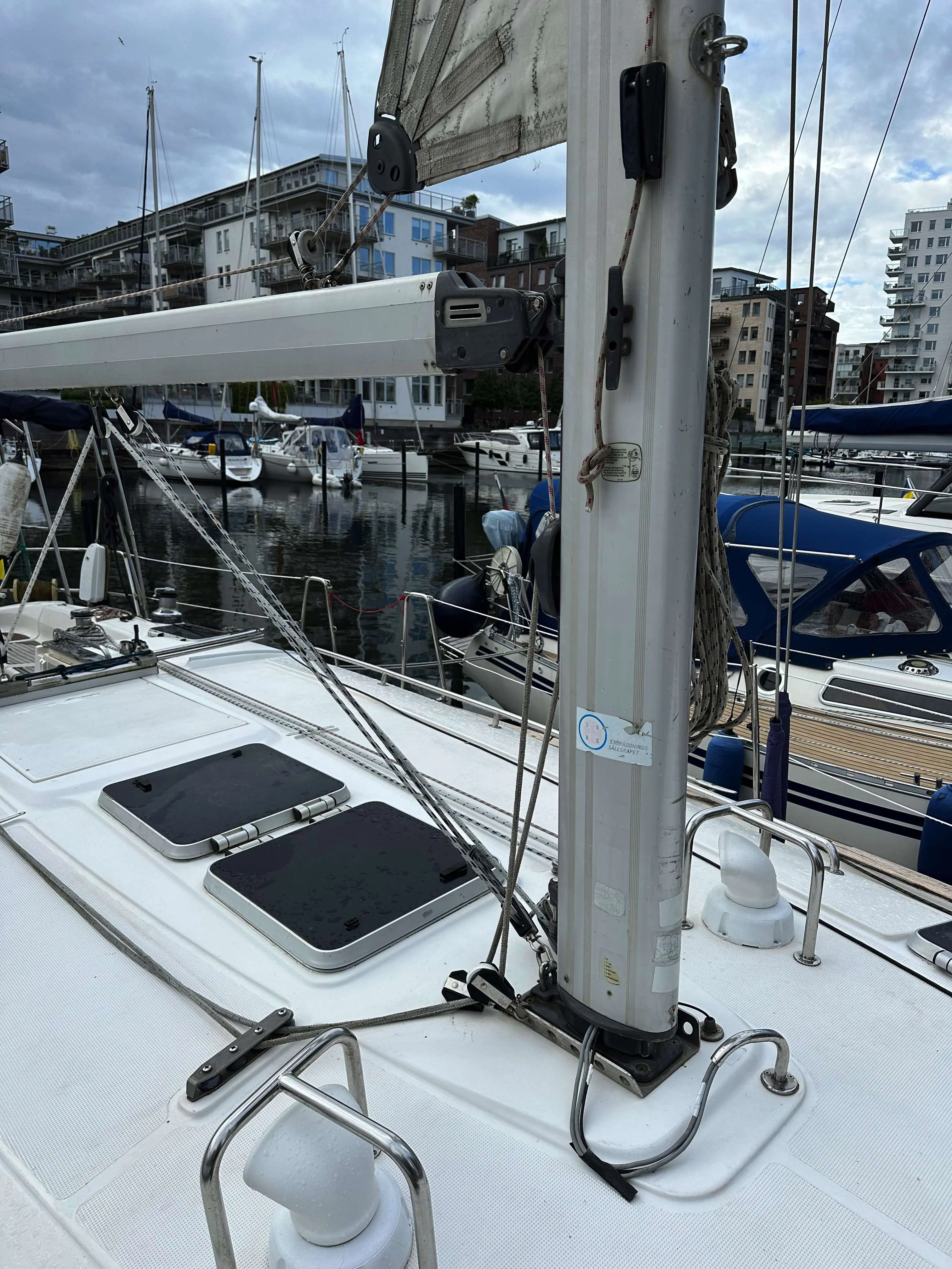 2000 Bavaria 42 cruiser