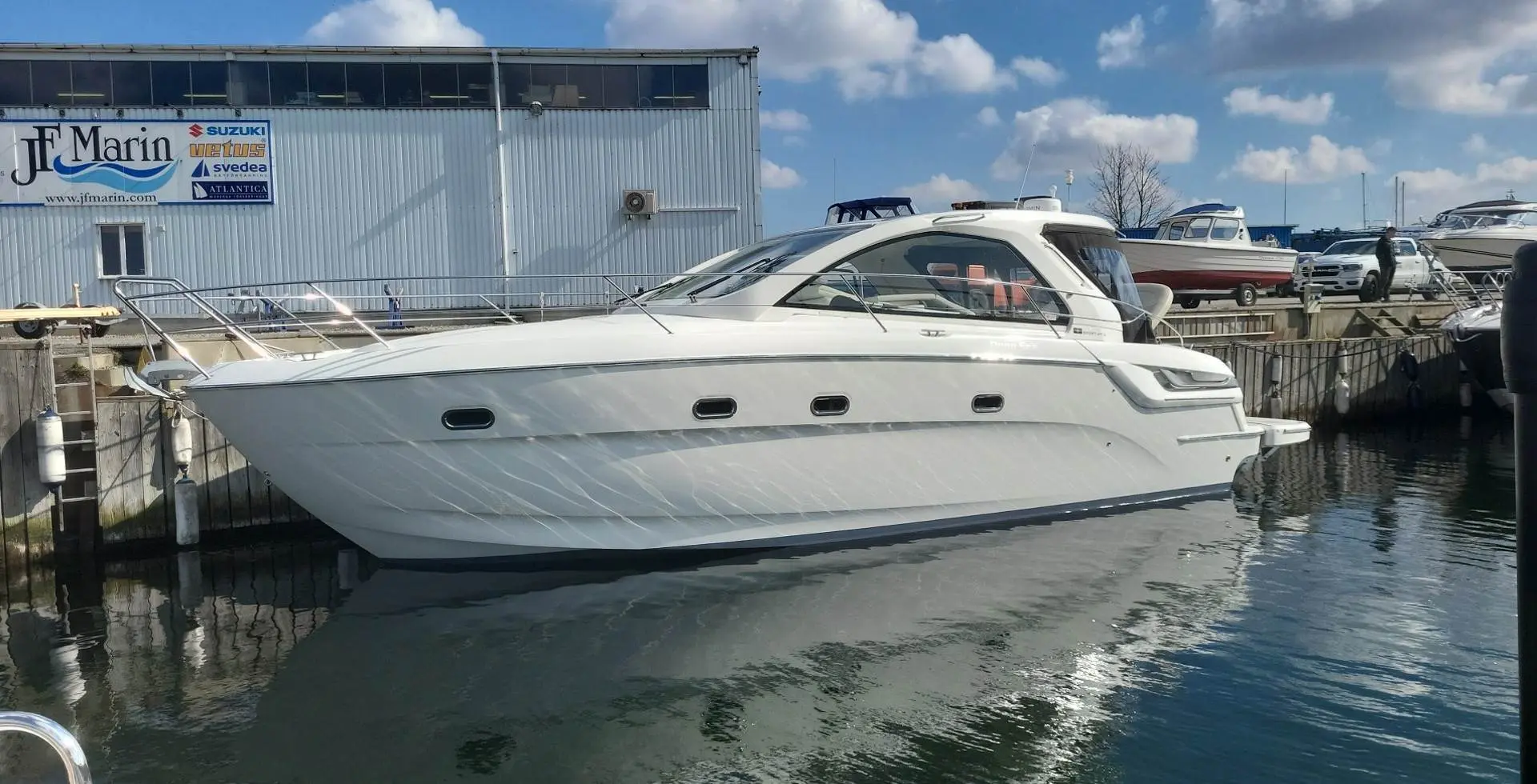 2011 Bavaria 38 sport