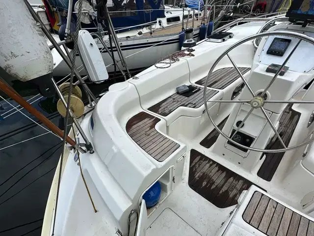 Bavaria 42 CRUISER