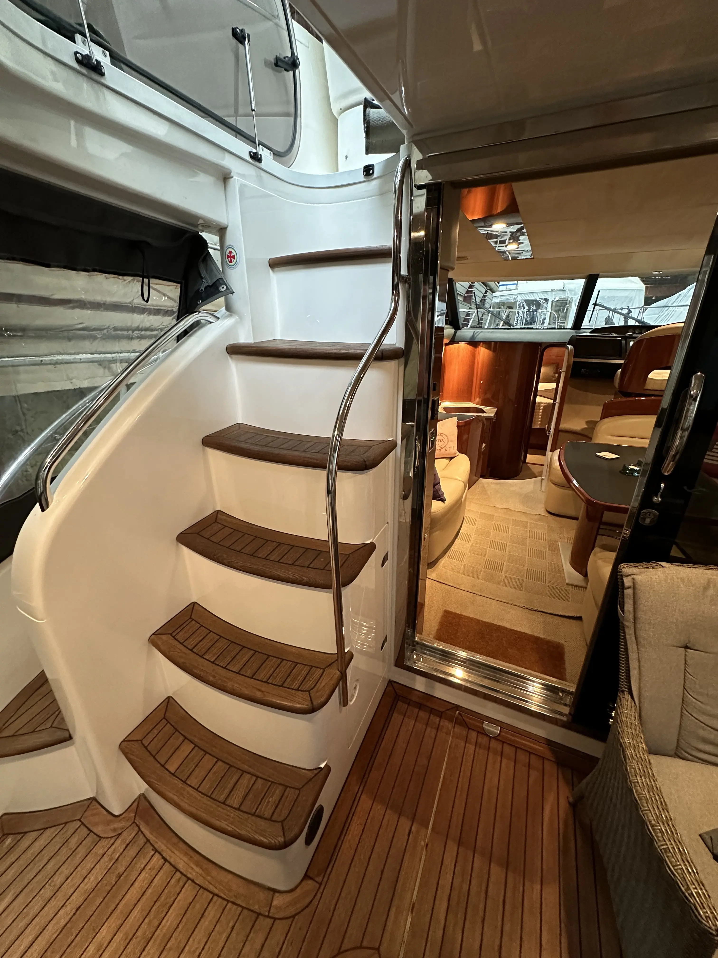 2006 Princess 42 flybridge