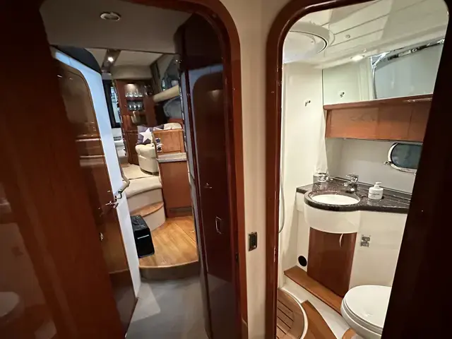 Princess 42 Flybridge