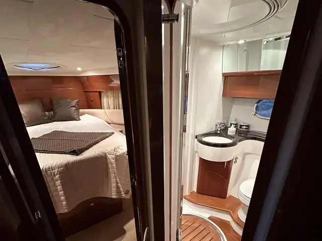 Princess 42 Flybridge