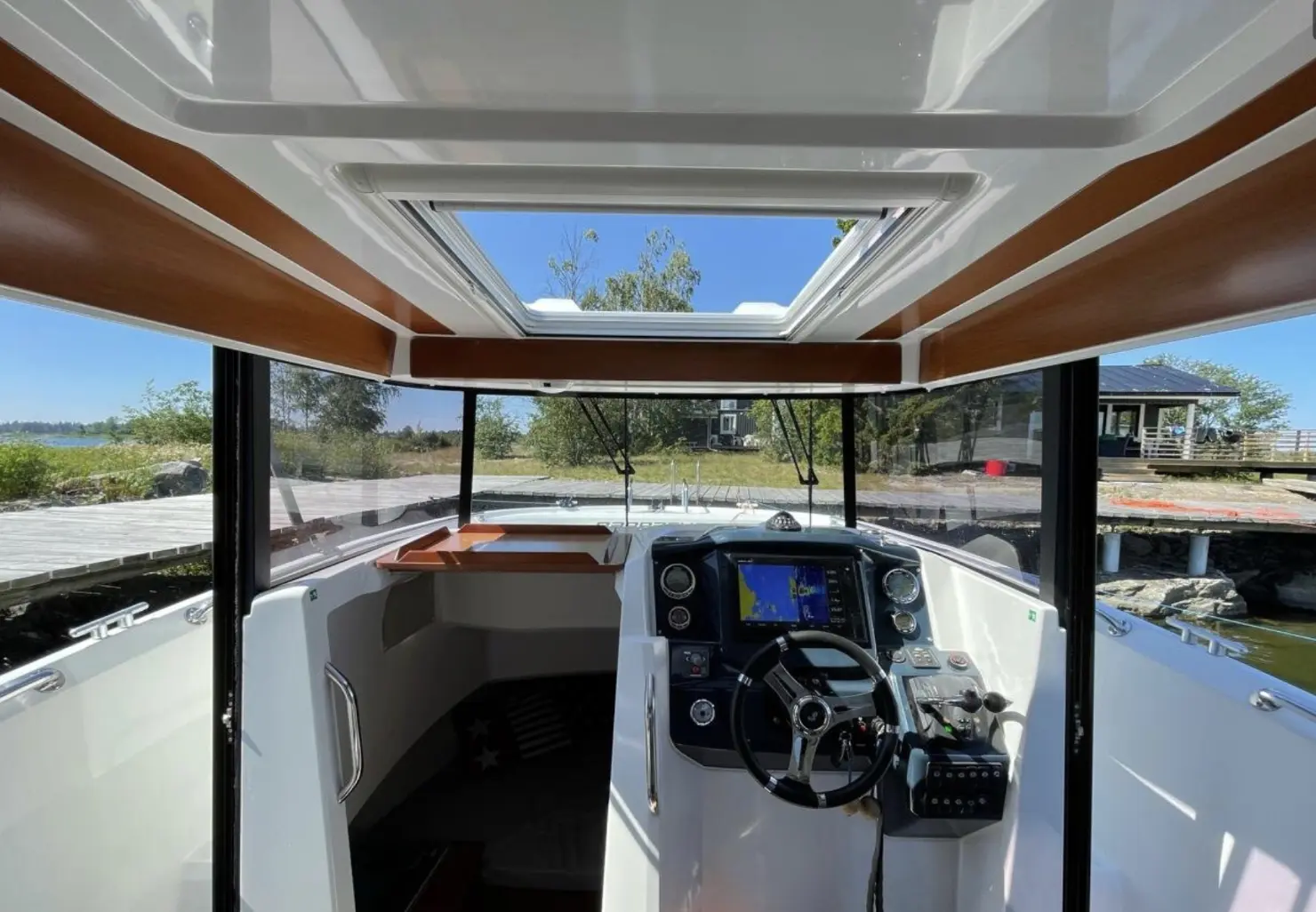 2013 Beneteau barracuda 9